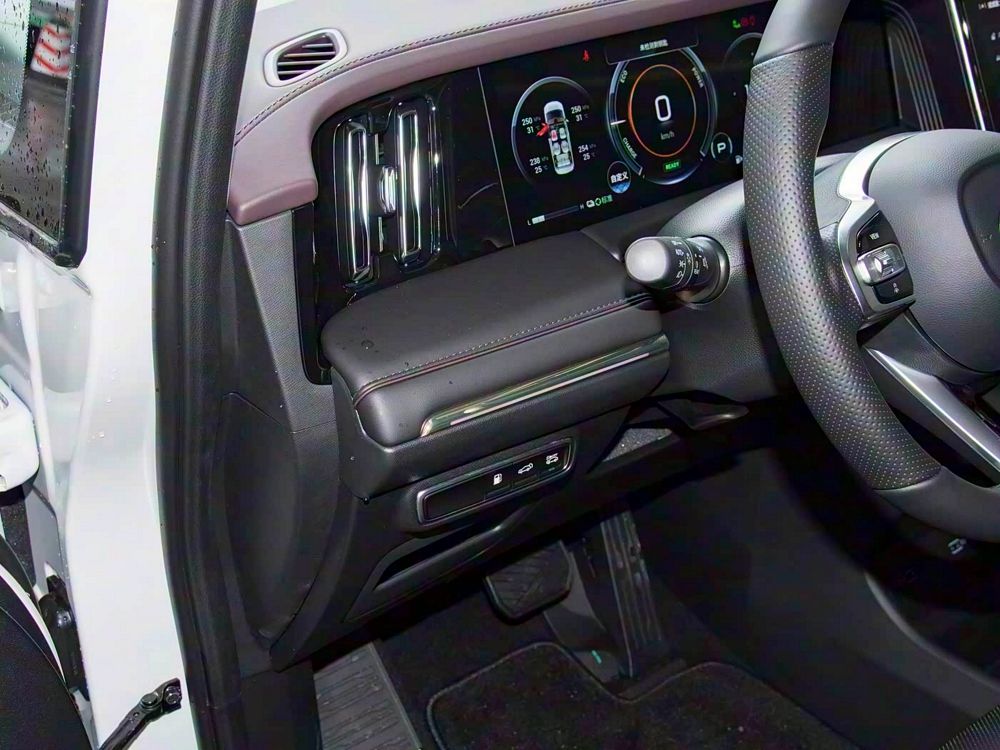 2001 2001